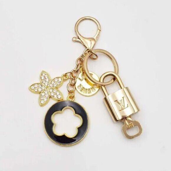 Authentic Louis Vuitton Lock & Key with unbranded Bagcharm, Keycharm, Keychain - Picture 1 of 8